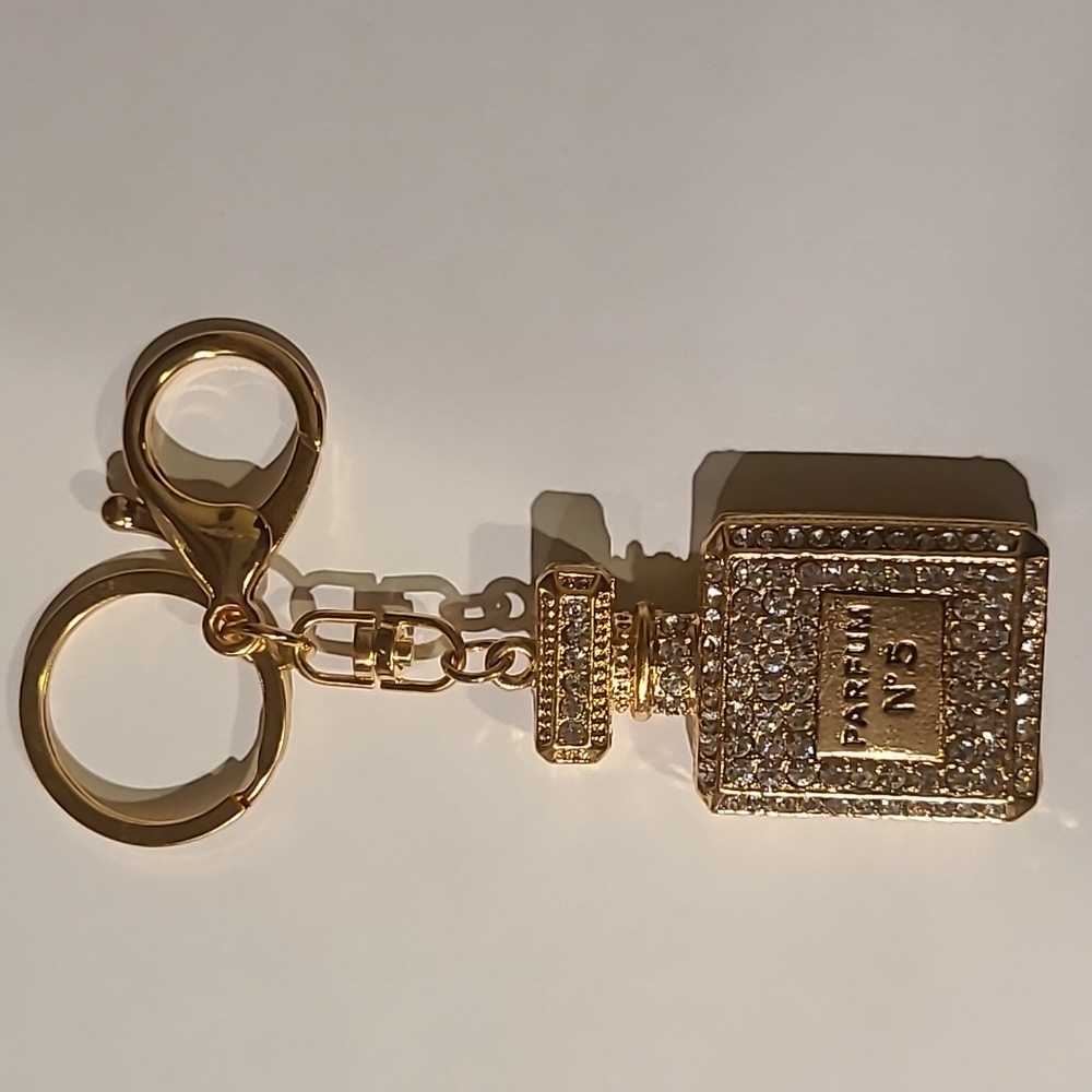 Ladies Womens Rhinestone Perfume Parfum No. 5 Gold Keychain/Bag Charm